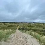 5 Person In Strand-by Traum Holiday home *